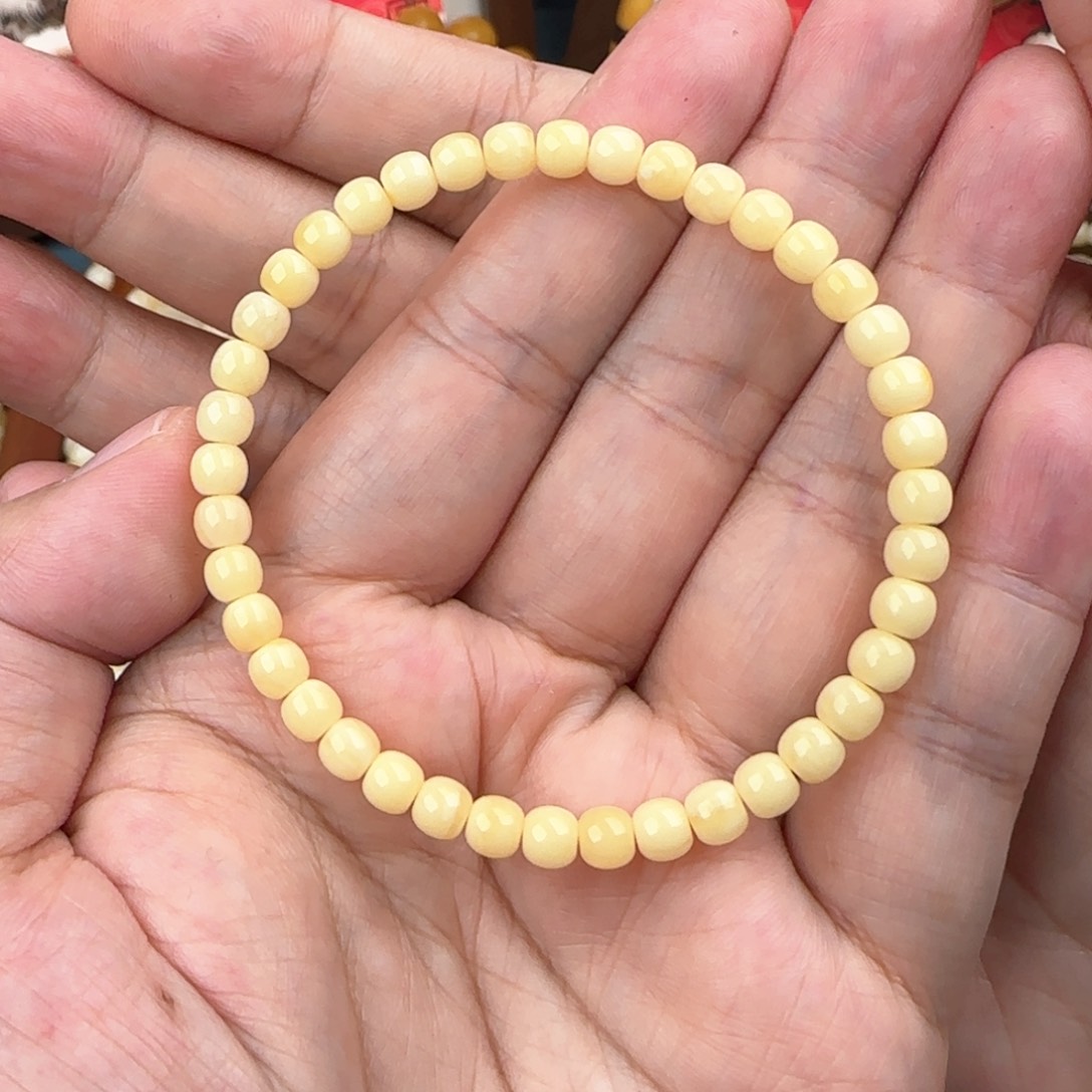 琥珀手链未镶嵌5咪