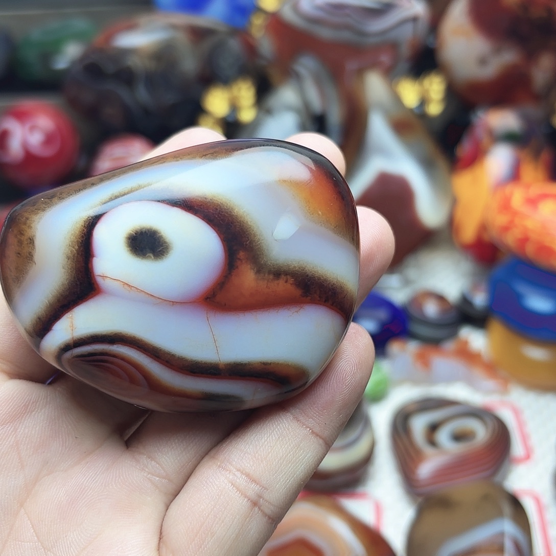 鸿***龙玛瑙/玉髓未镶嵌珠宝半成品