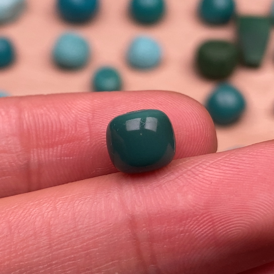 绿松石配饰未镶嵌