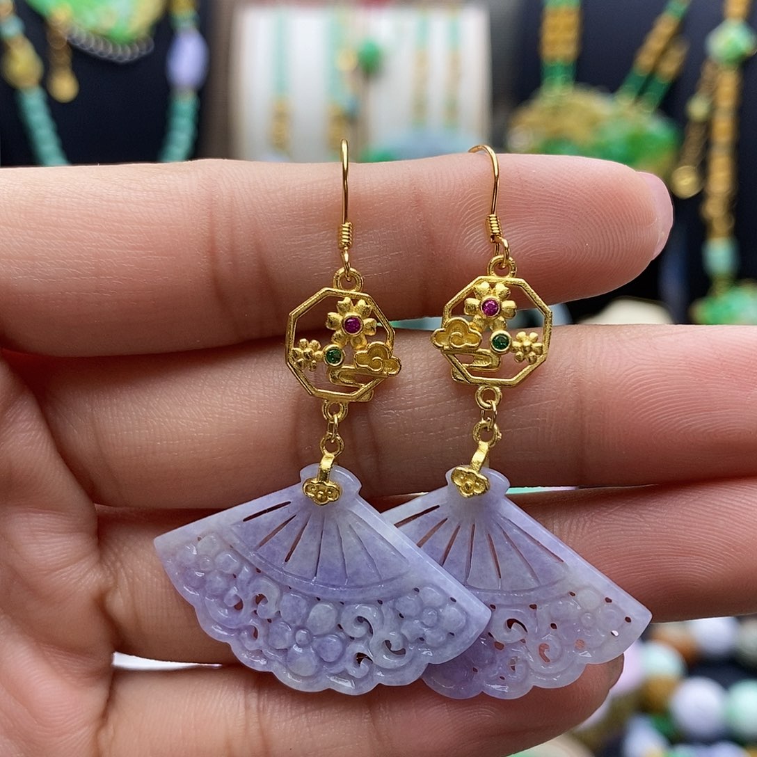 翡翠耳饰未镶嵌天然