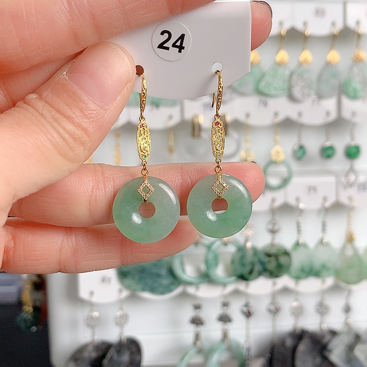 翡翠耳饰18K金镶嵌翡翠