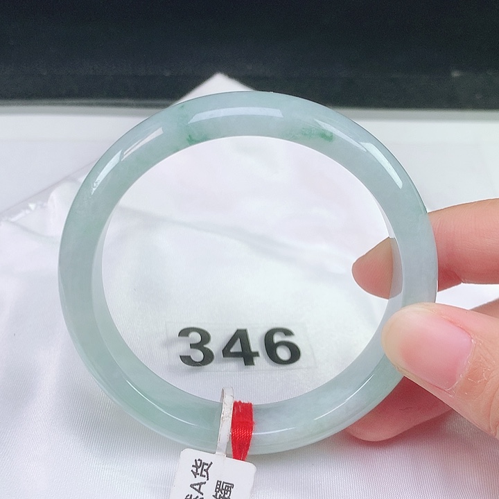 翡翠未镶嵌手镯翡翠