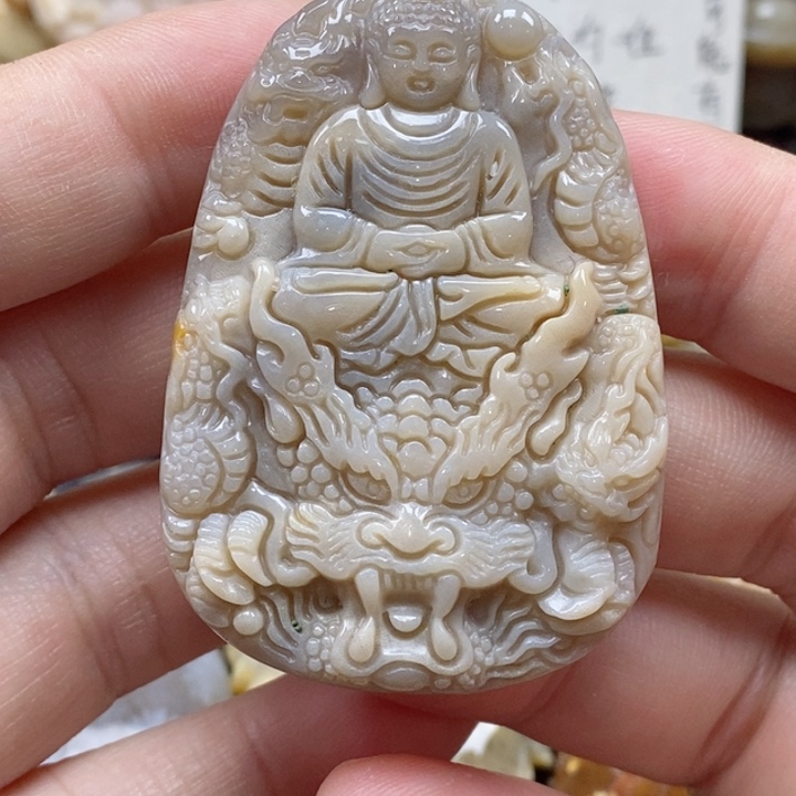 硅化珊瑚（珊瑚玉）颈饰未镶嵌