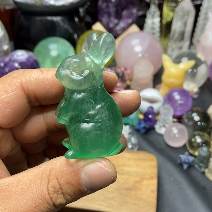 水晶摆件未镶嵌绿兔子