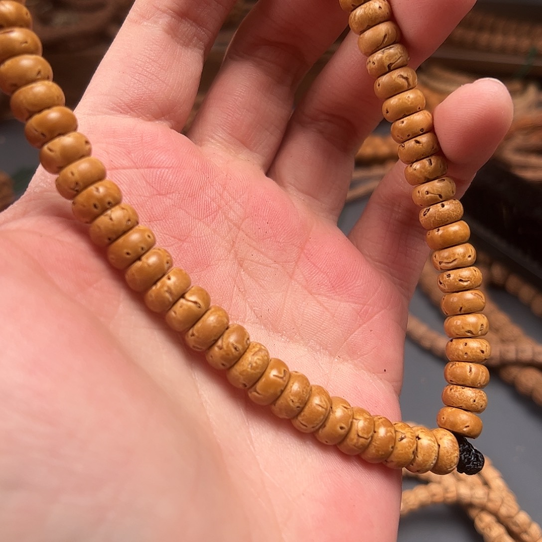 c***s金刚菩提吊坠桃核药片