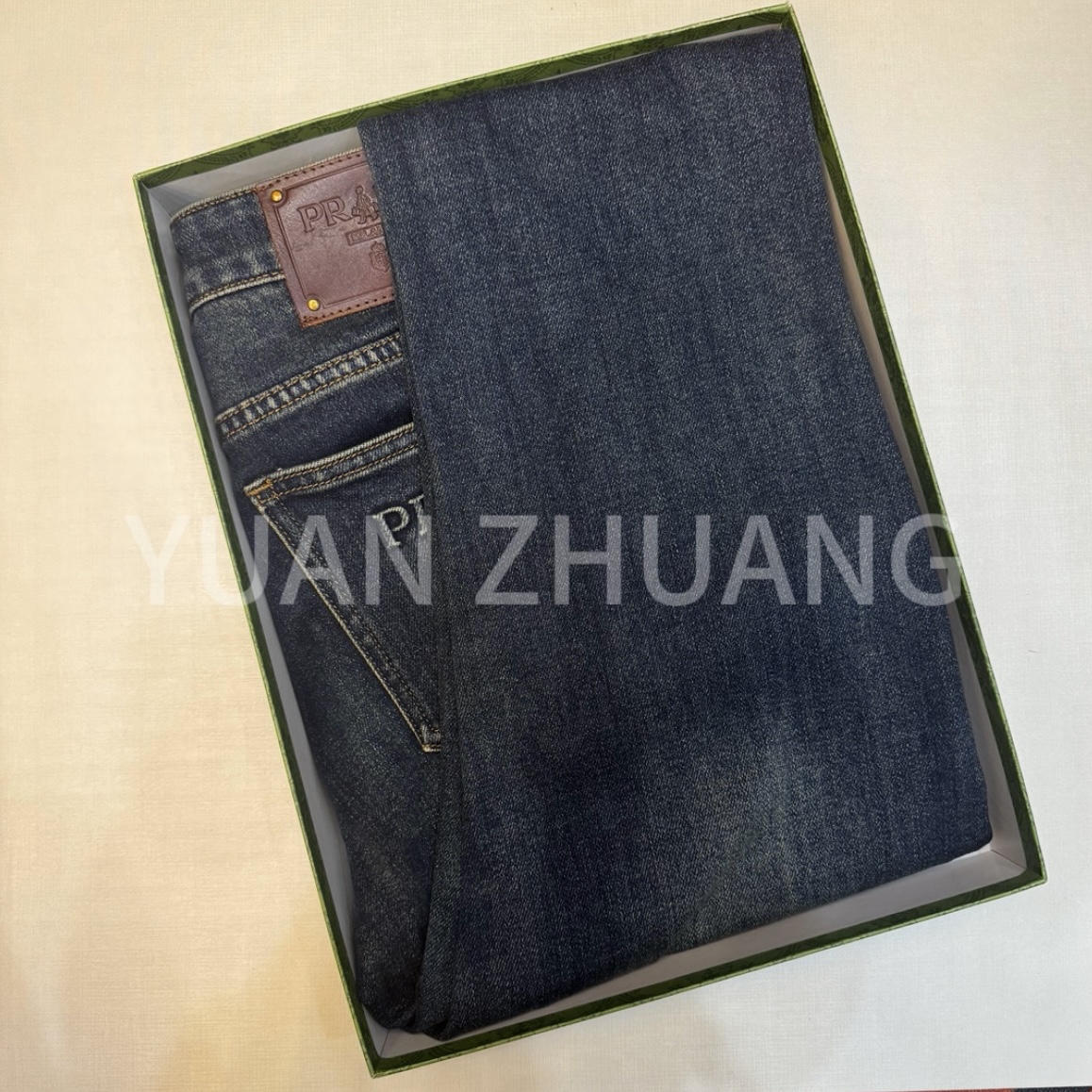 爆(小P719)秋冬新款欧货时尚百搭轻奢潮牌中腰小直筒洗水牛仔裤