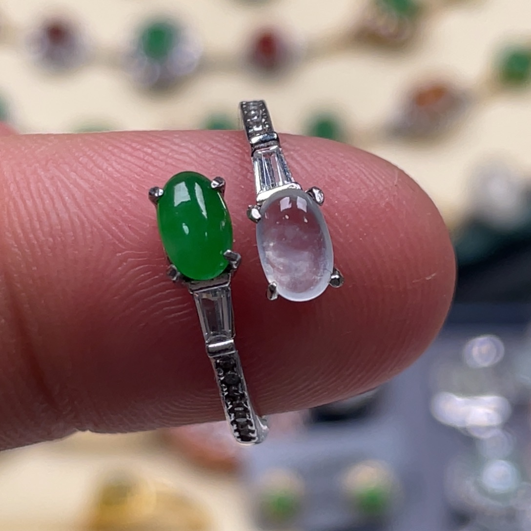 翡翠戒指银S925镶嵌纯天然缅甸翡翠