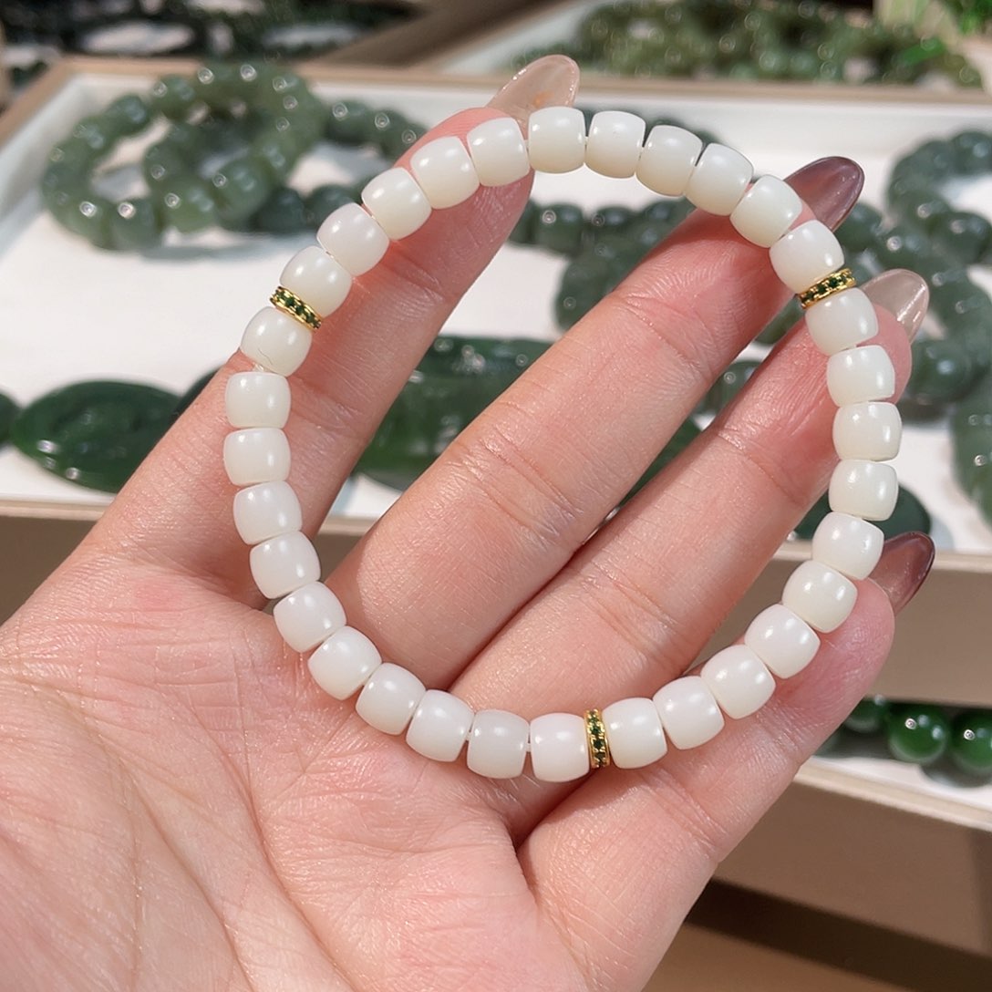 和田玉手链未镶嵌新疆 7.0