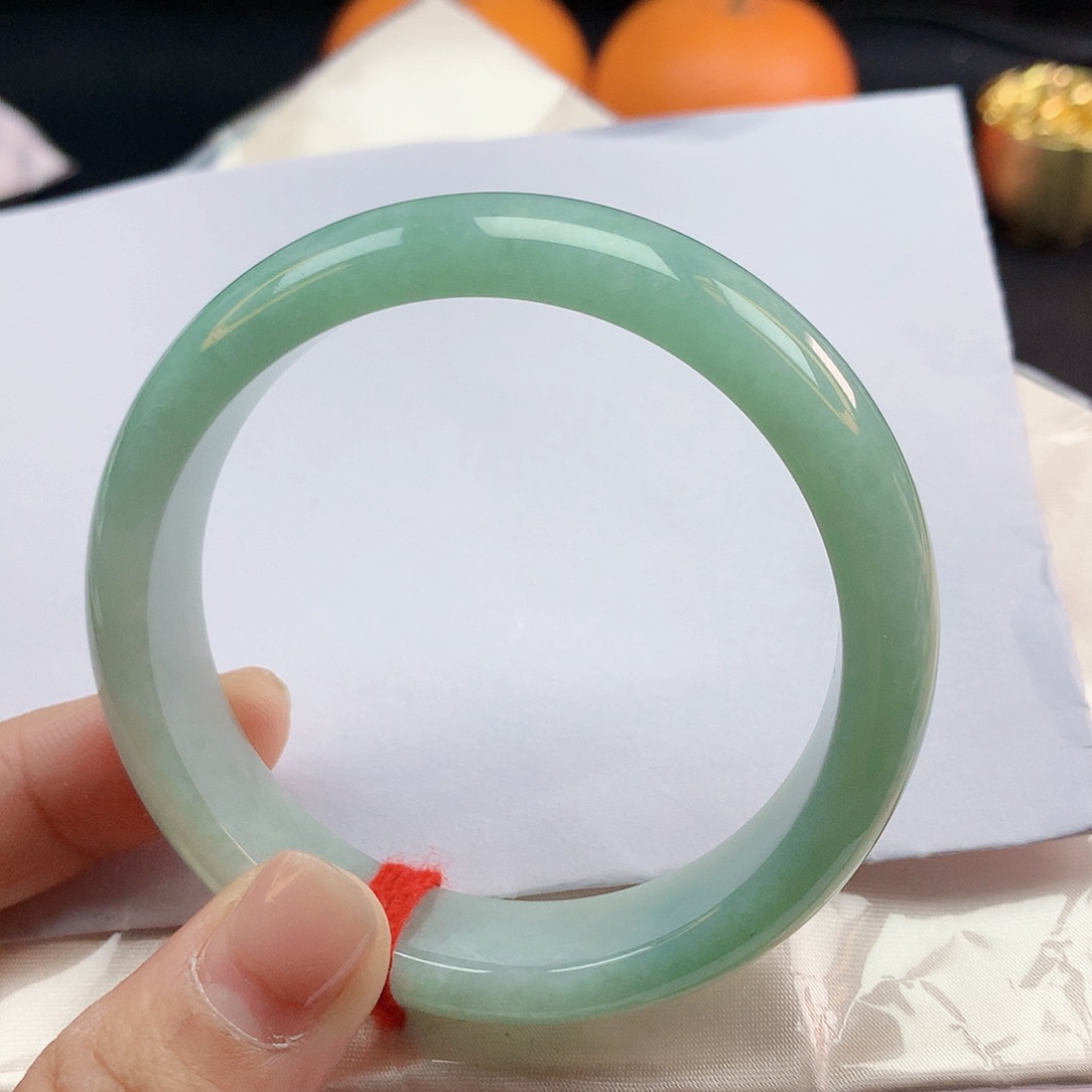 翡翠手镯未镶嵌56圈200027