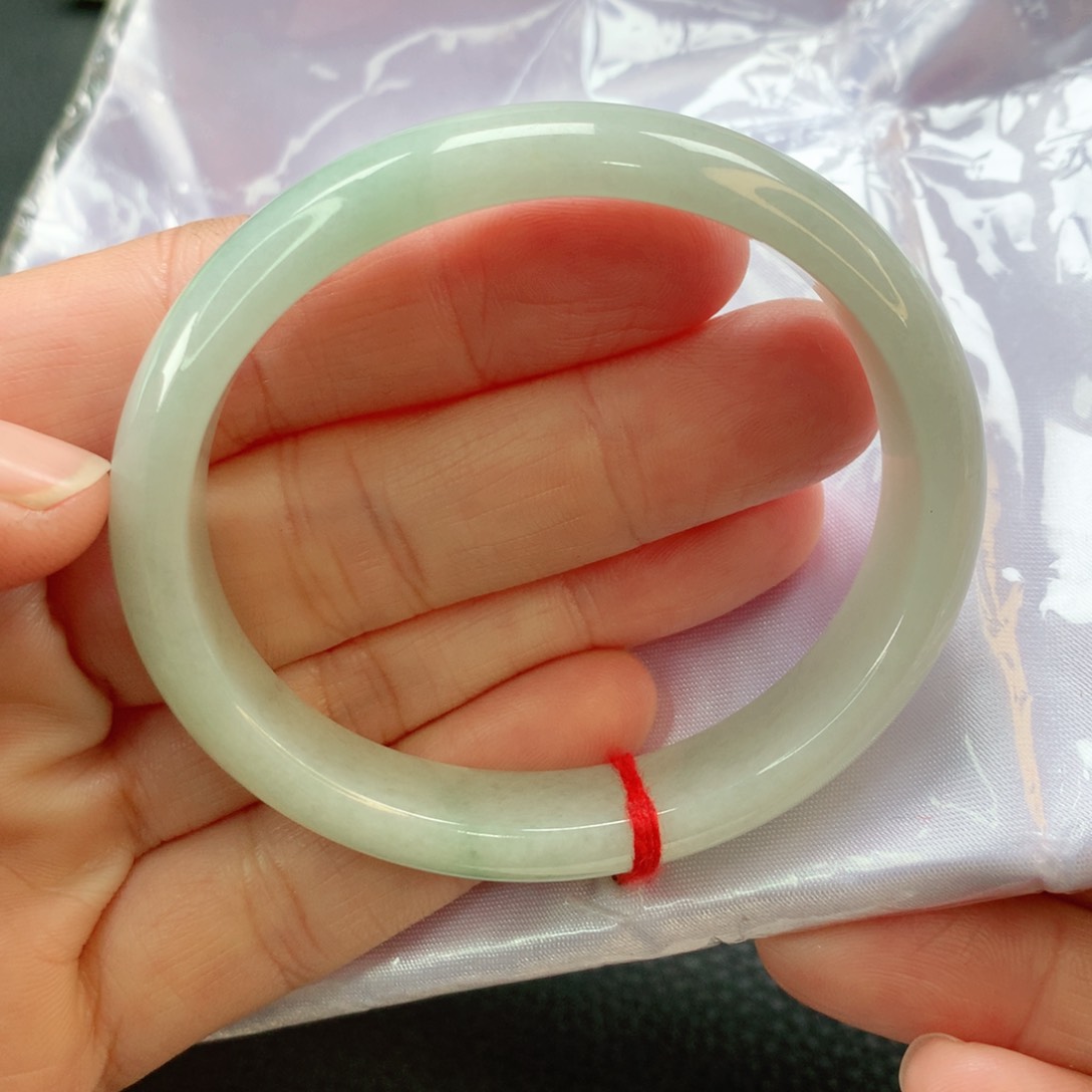 翡翠手镯未镶嵌54贵妃