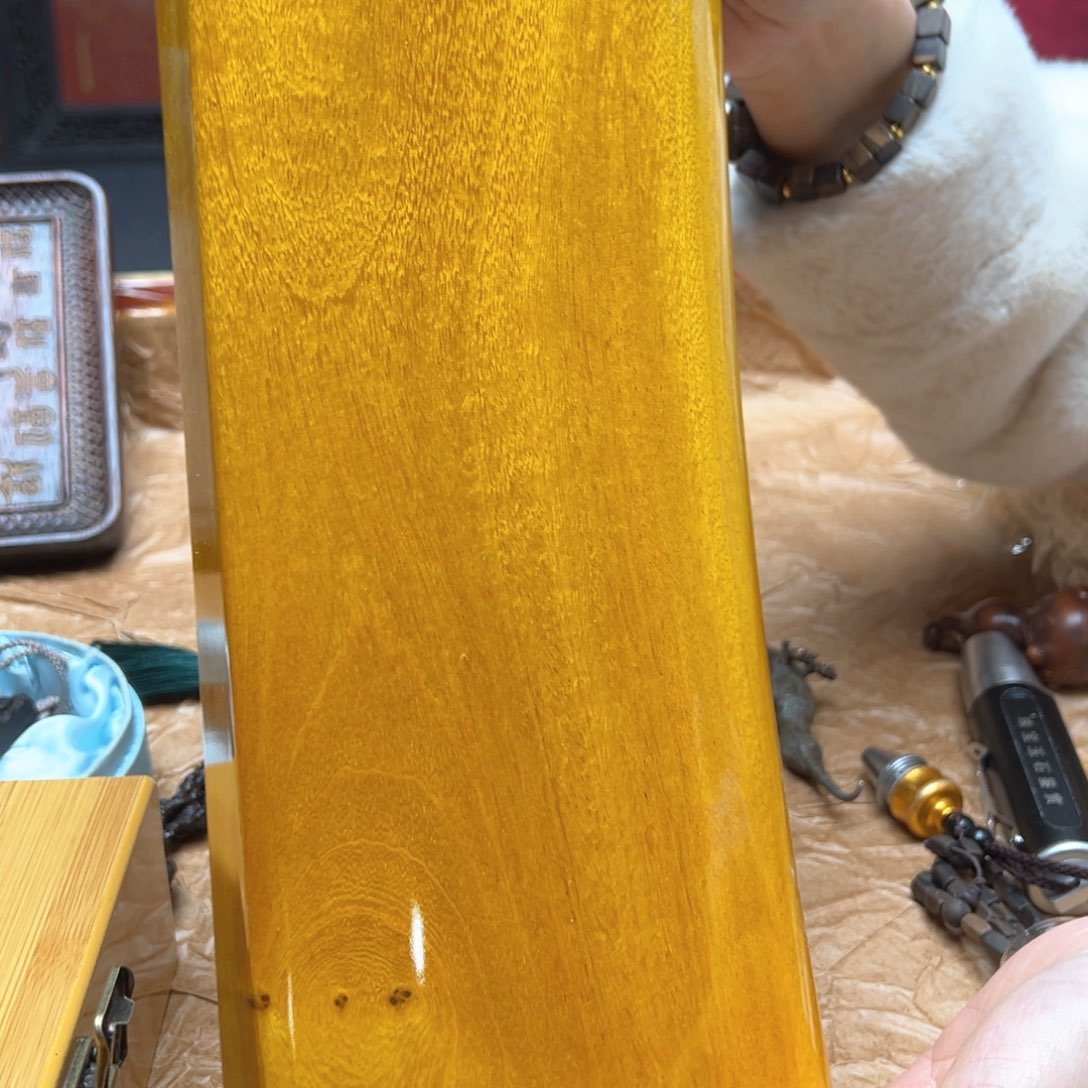 大叶紫檀（黑酸枝木类）