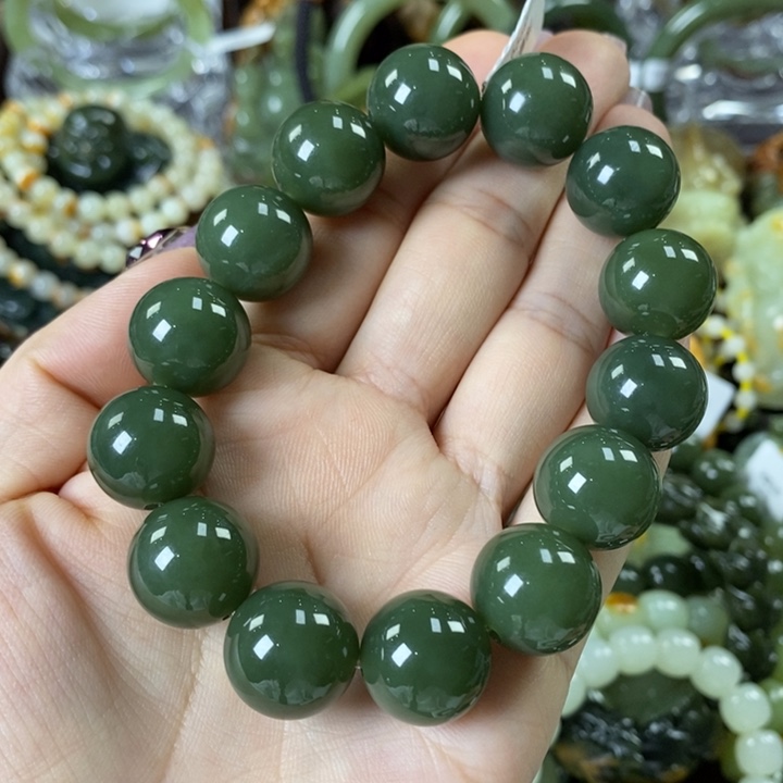 透闪石质玉手串未镶嵌高**?