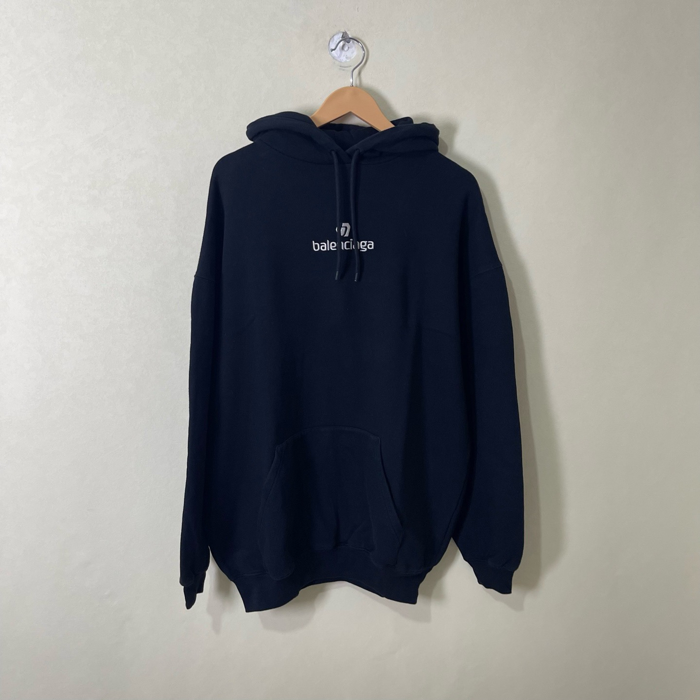 99新 Balenciaga/巴黎世家 99新 xs码/黑色刺绣LOGO连帽卫衣