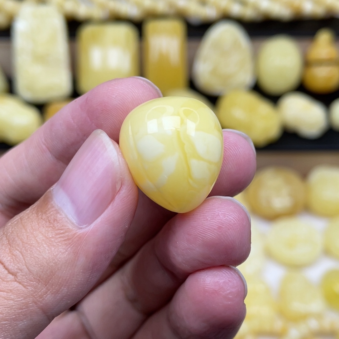 琥珀未镶嵌裸石琥珀蜜蜡