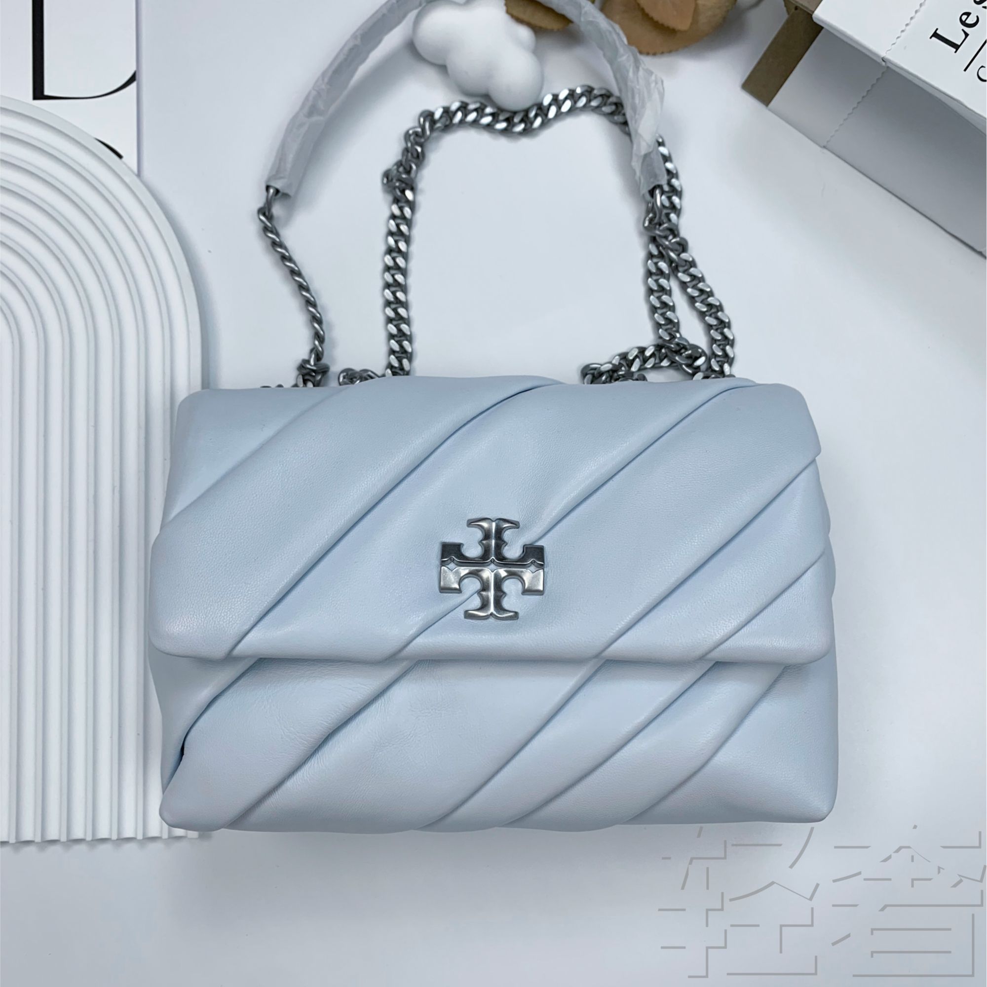 TB Kira系列链条斜纹云朵包单肩包羊皮款婴儿蓝小号 008