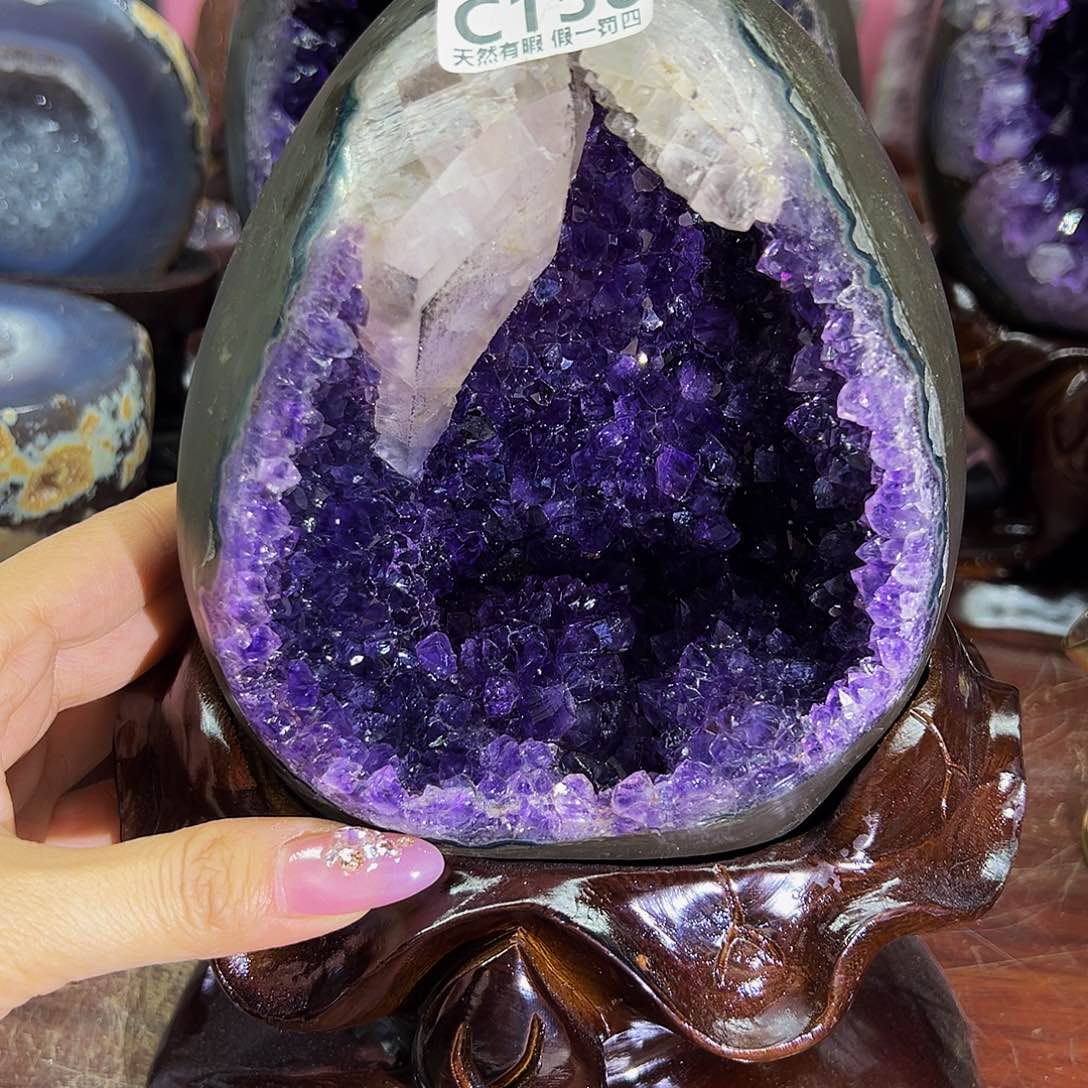 水晶大型摆件未镶嵌