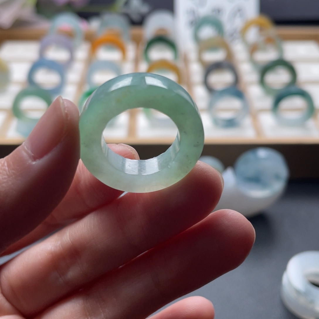 定制翡翠未镶嵌翡翠