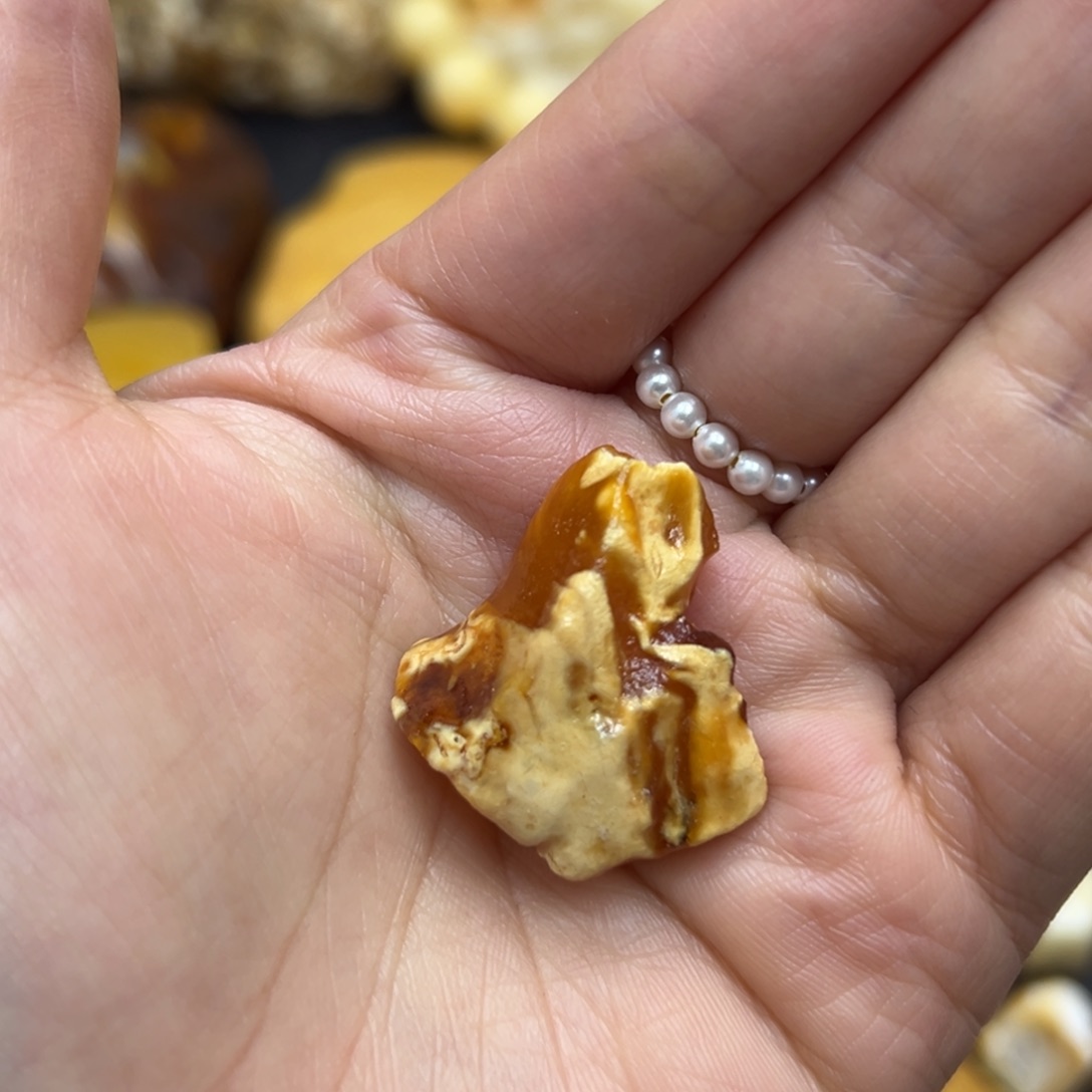 定制琥珀未镶嵌蜜蜡