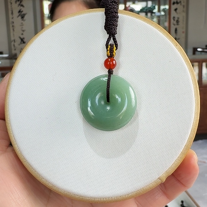 密玉（石英质玉）未镶嵌颈饰