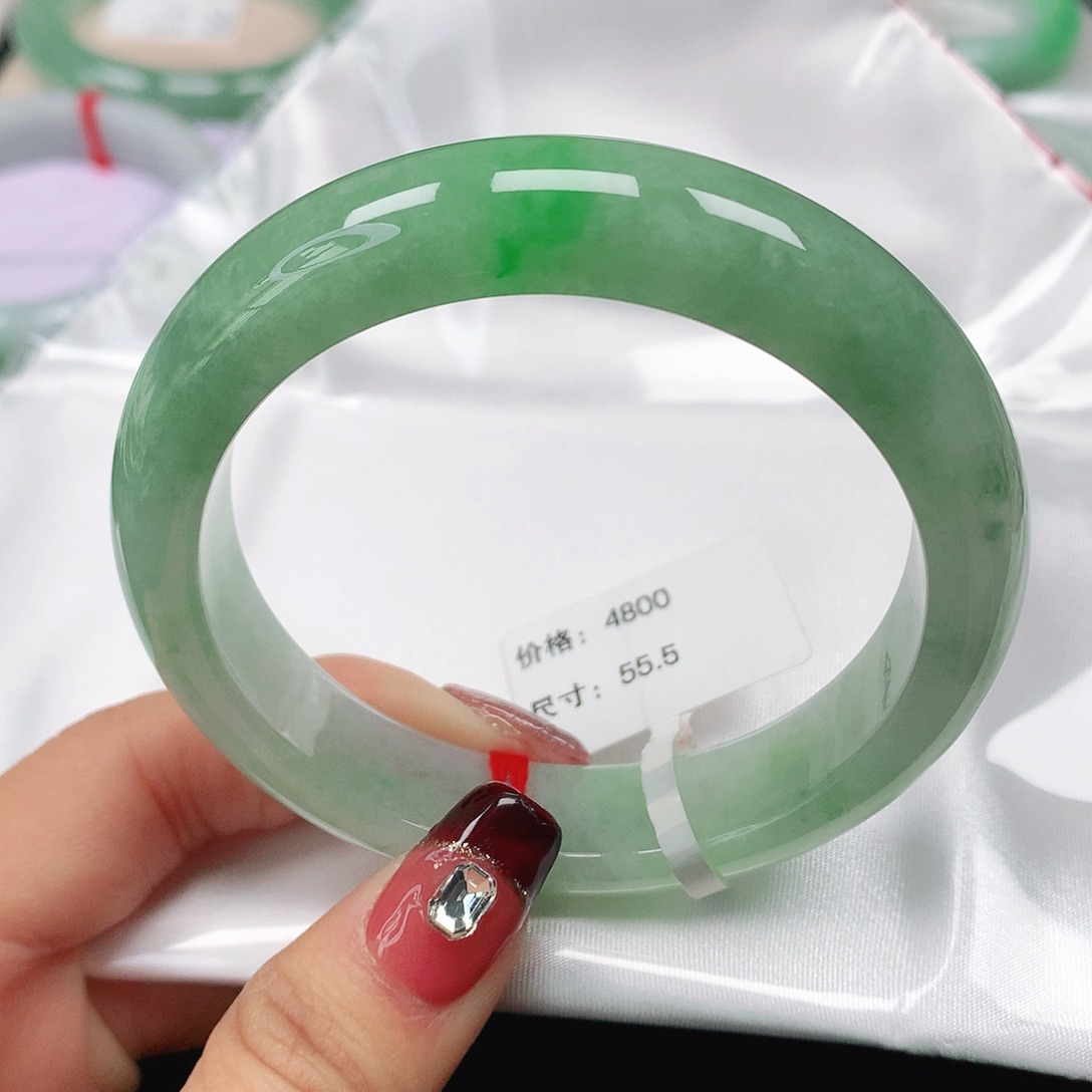 翡翠手镯未镶嵌天然翡翠手镯55