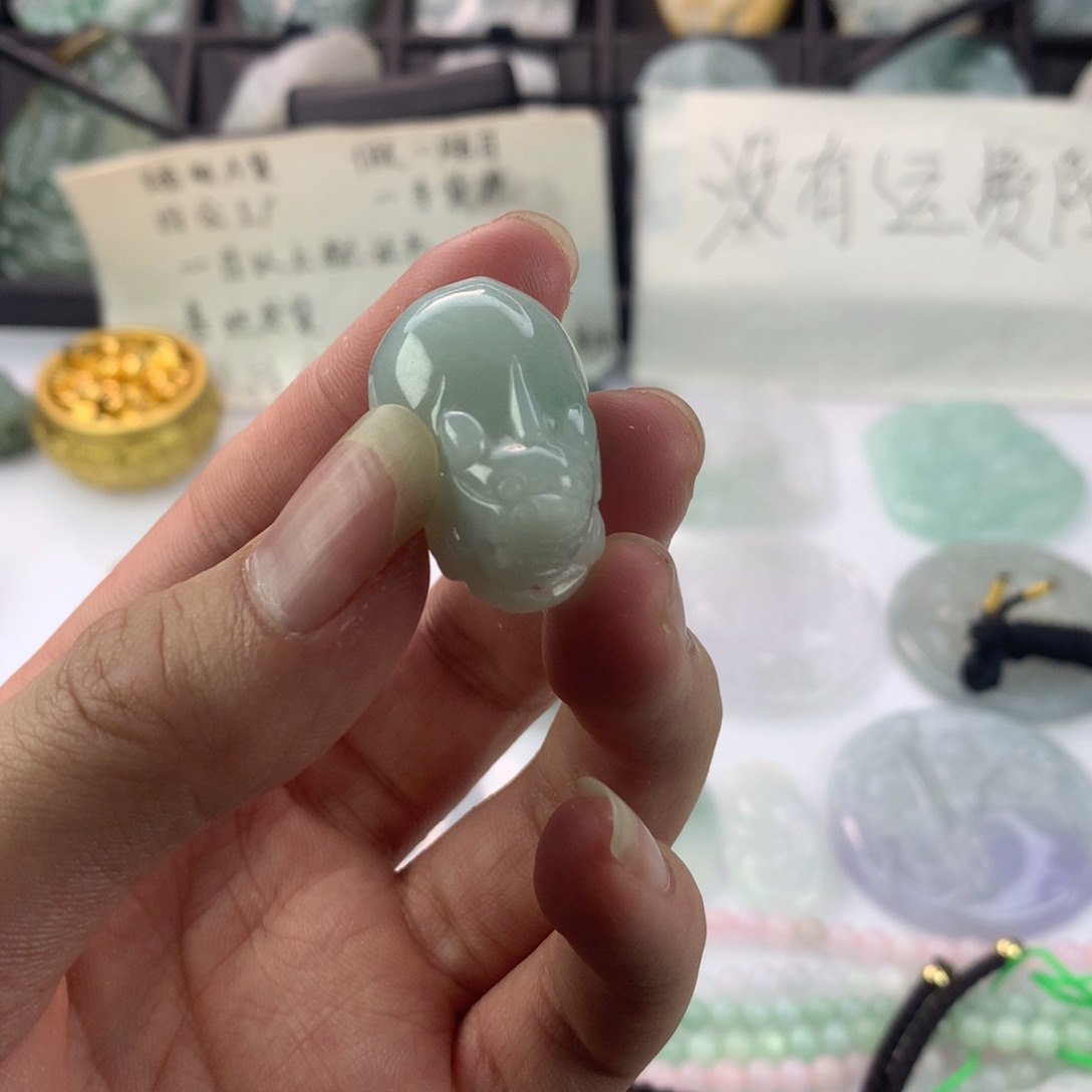 翡翠颈饰未镶嵌－