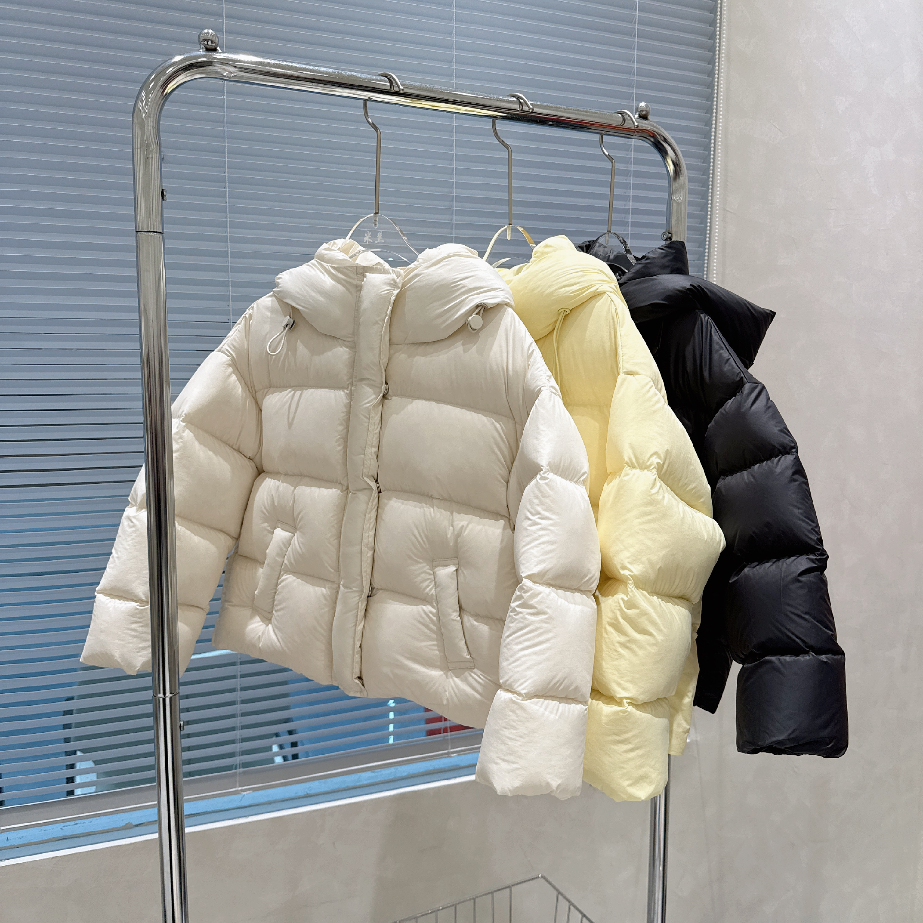 麦琪 90白鸭绒羽绒服男童女童2025连帽保暖面包服中大童运动版