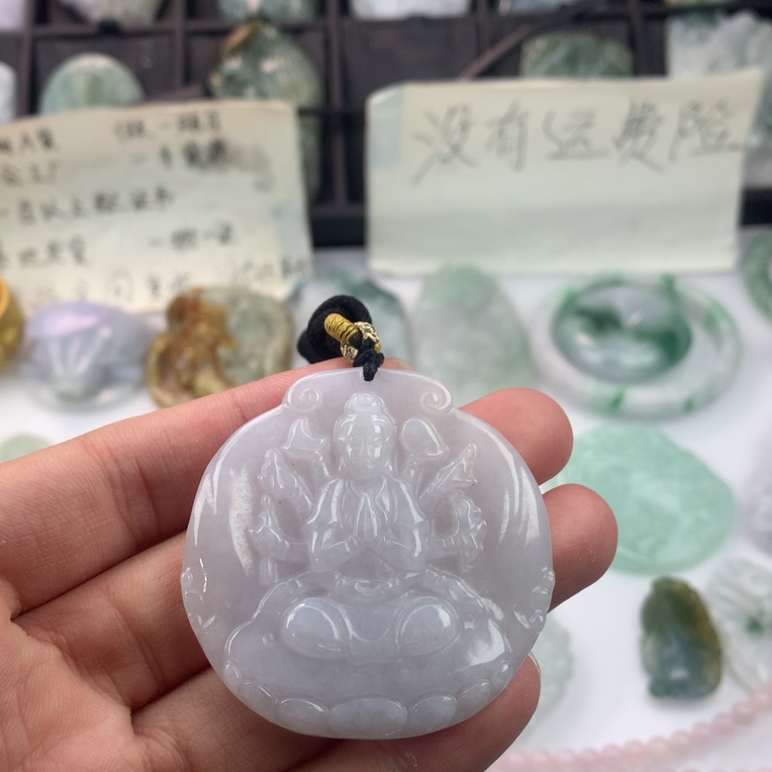 翡翠颈饰未镶嵌一