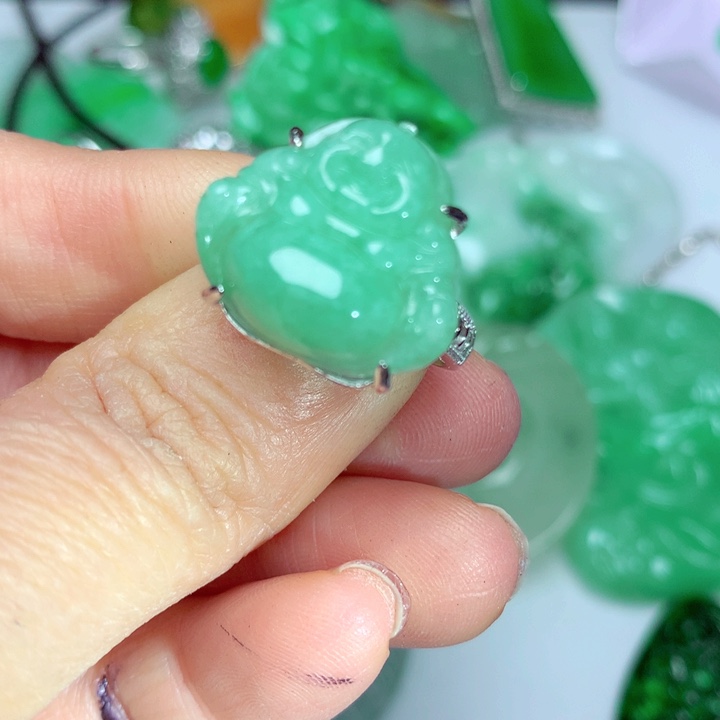 翡翠吊坠(不含链)未镶嵌