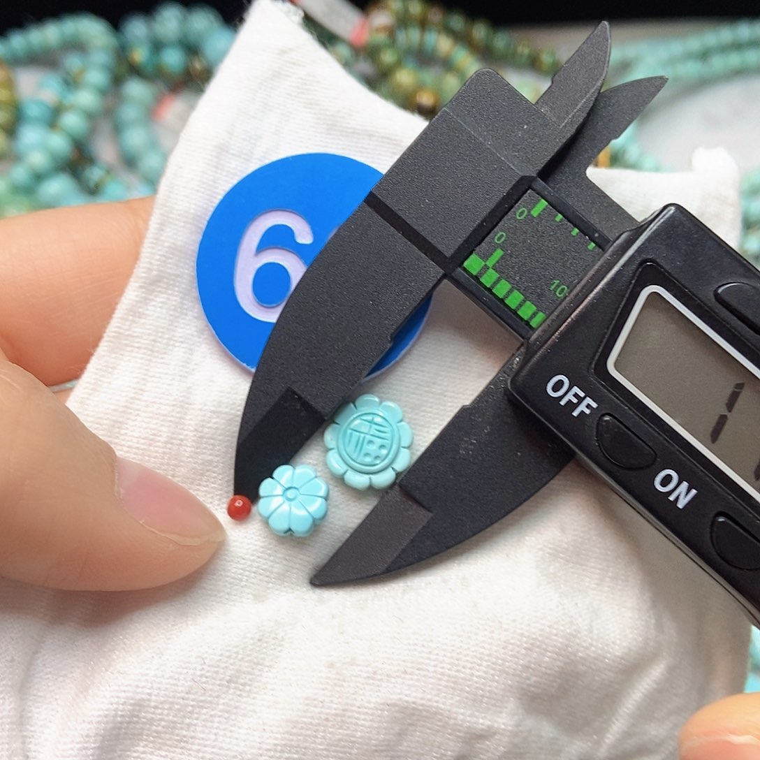 吖***࿐南红玛瑙未镶嵌珠宝奇石