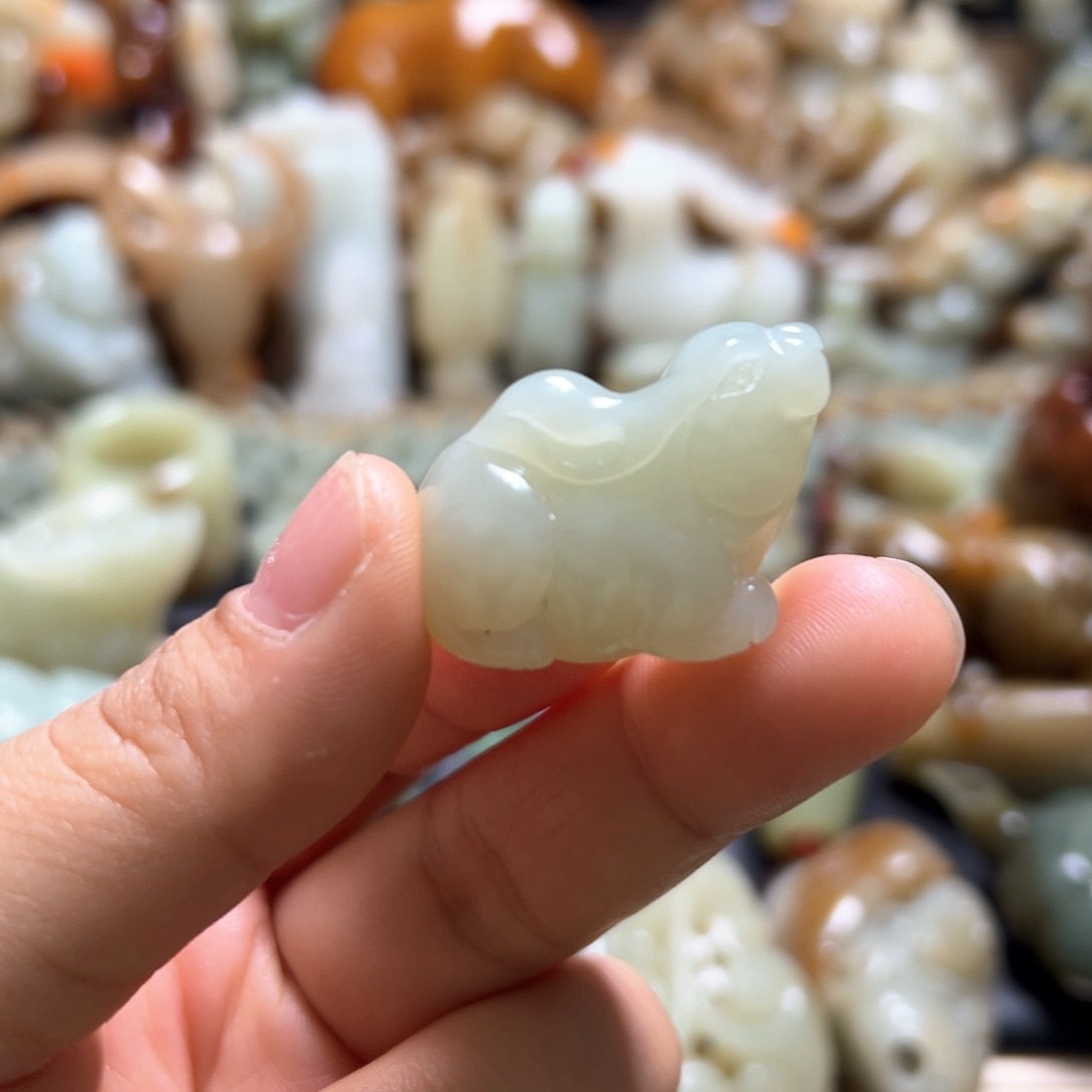 和田玉（糖玉）颈饰未镶嵌迹*涯