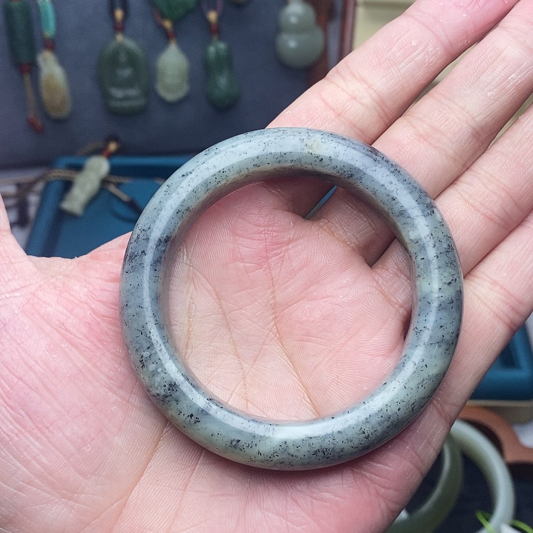 和田玉未镶嵌颈饰圈口54.4