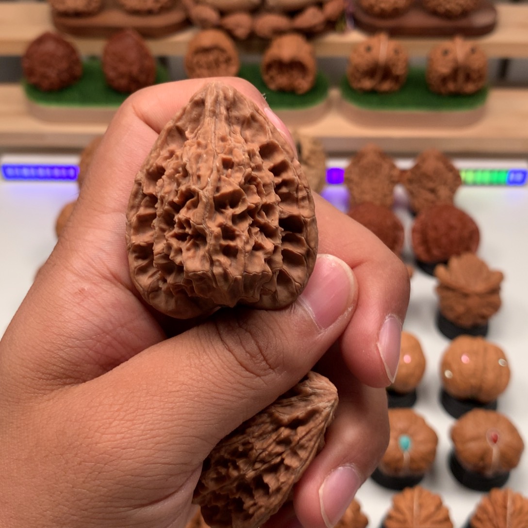 【闪购商品】吊坠文玩核桃用****5隐隐约约
