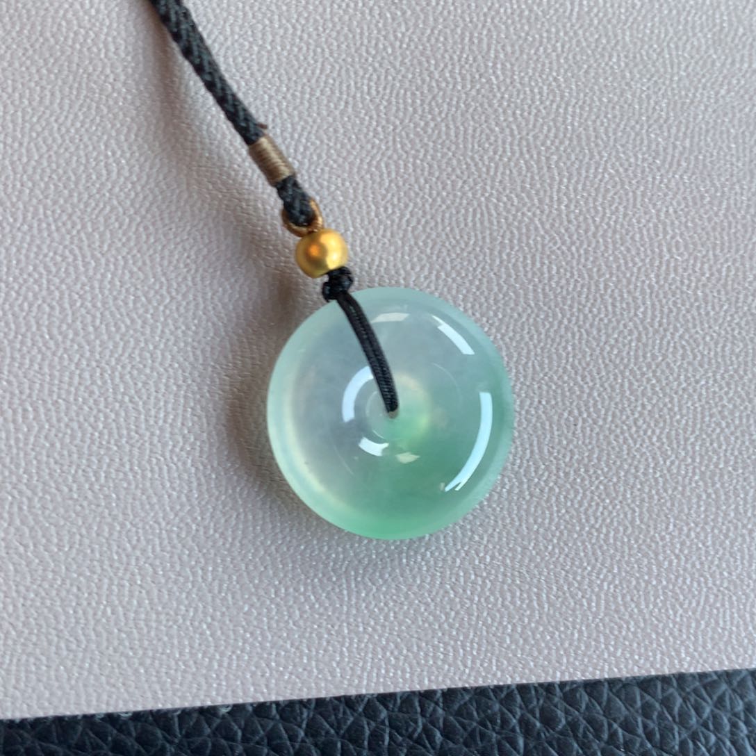翡翠颈饰未镶嵌天然翡翠