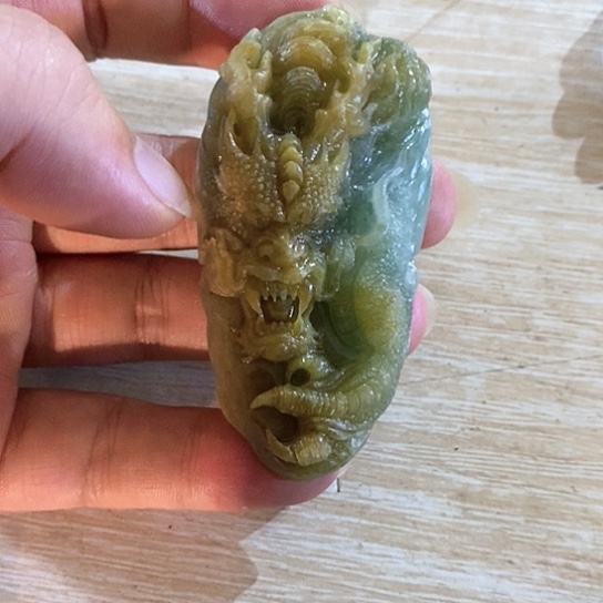 定制翡翠未镶嵌牌子