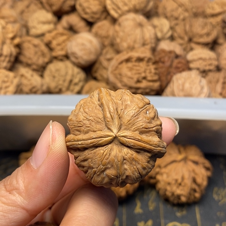 M***e文玩核桃吊坠文玩核桃异形单只