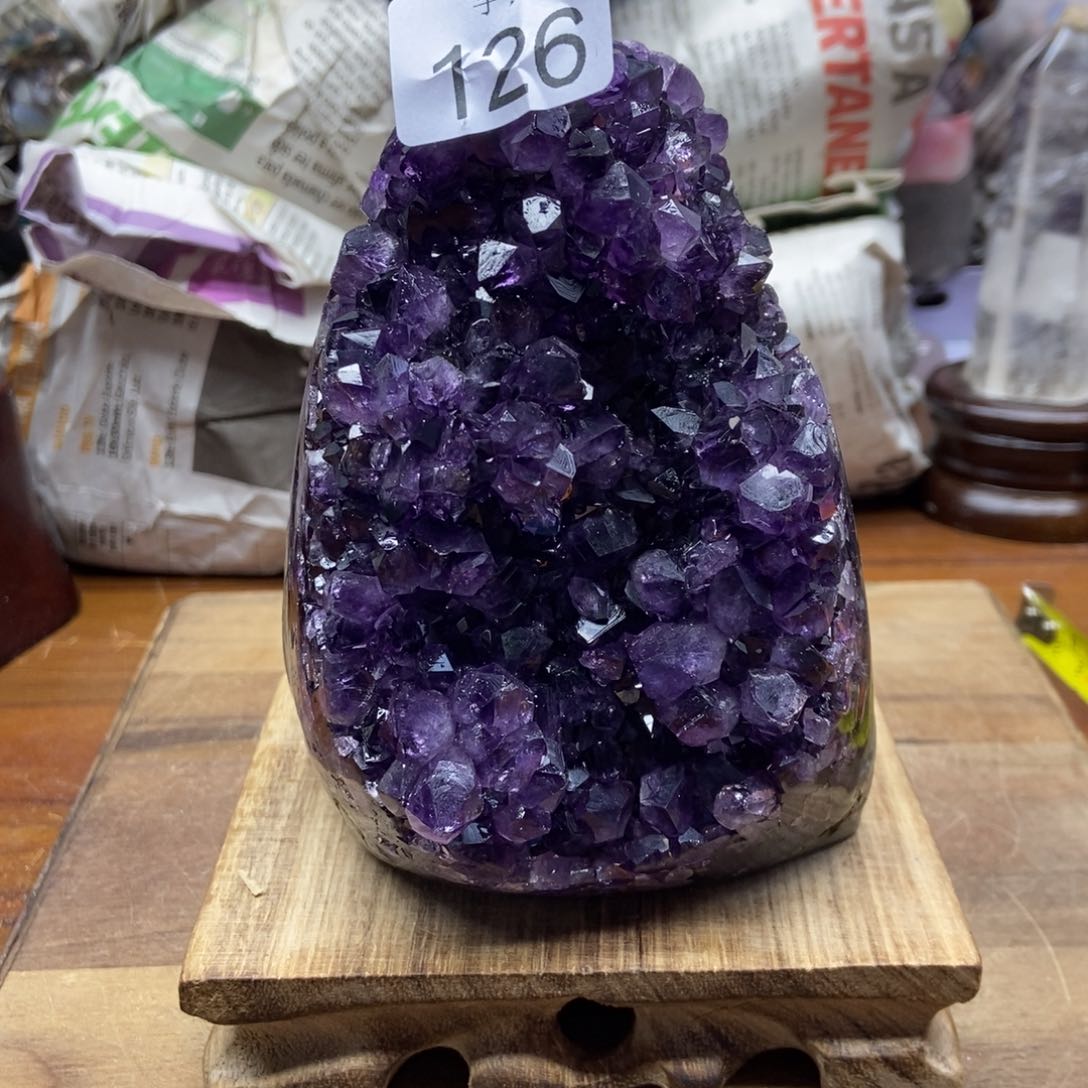 紫晶大型摆件（非配饰）未镶嵌