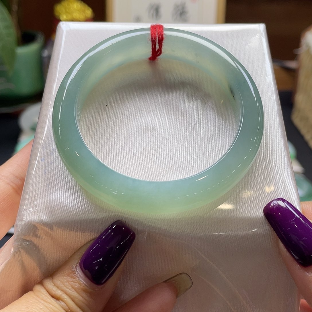 翡翠未镶嵌手镯18 号链接