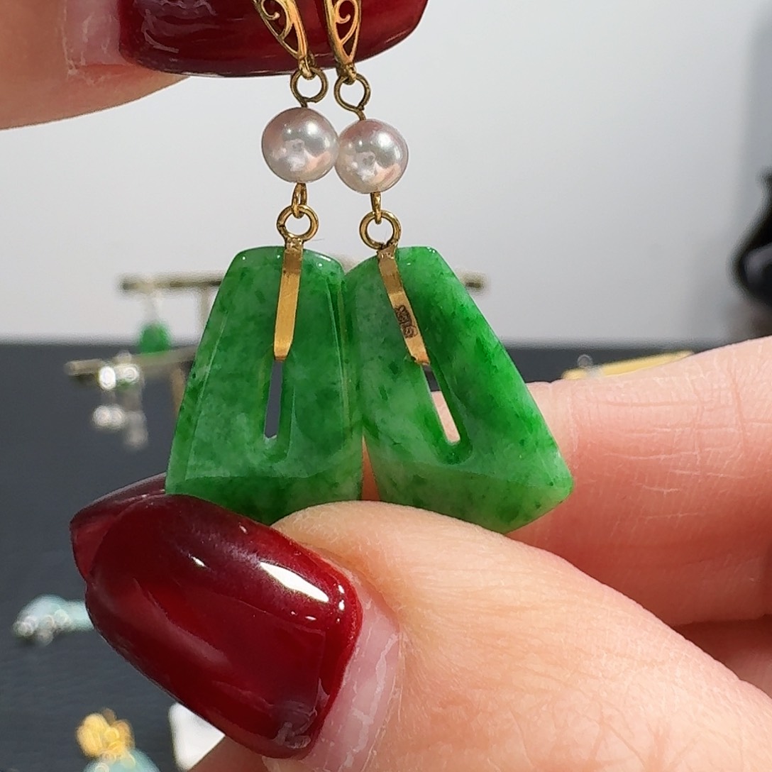 翡翠耳饰18K金镶嵌耳饰