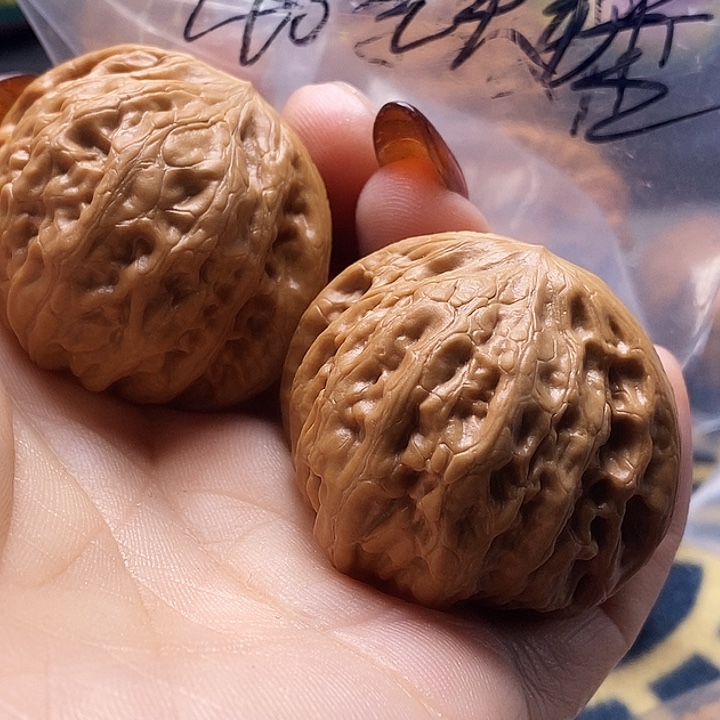 文玩核桃吊坠铁锤