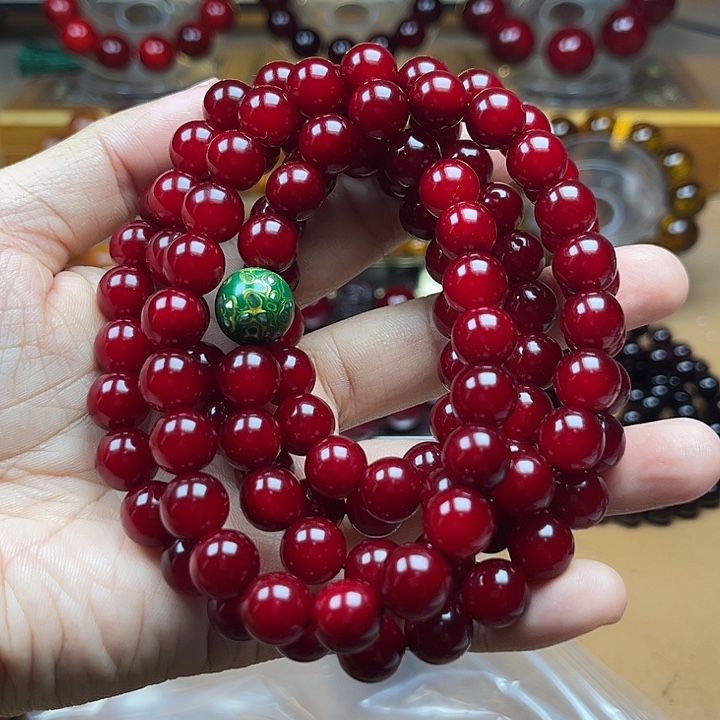 H***哥贝壳杉（血龙木）手串/手链