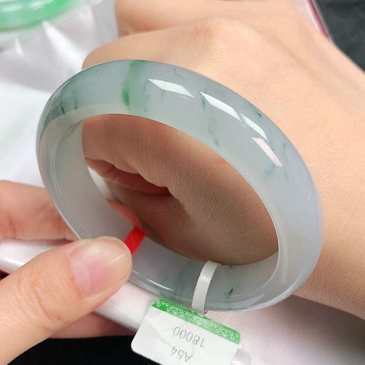 【闪购商品】翡翠手镯未镶嵌5455圈