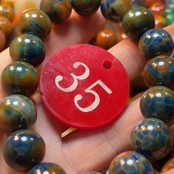 j***梁玛瑙/玉髓未镶嵌手链