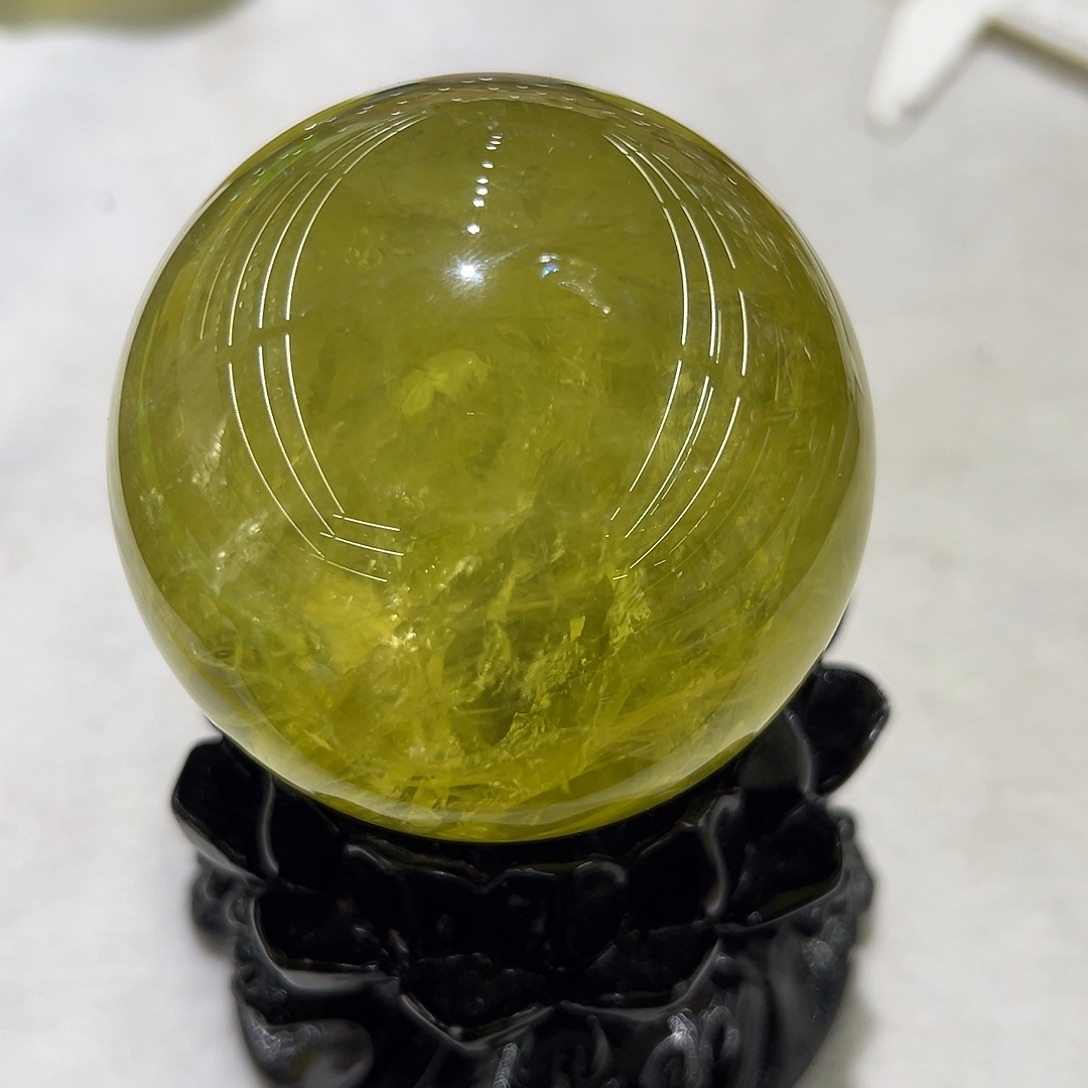 水晶水晶球摆件未镶嵌6.8c m