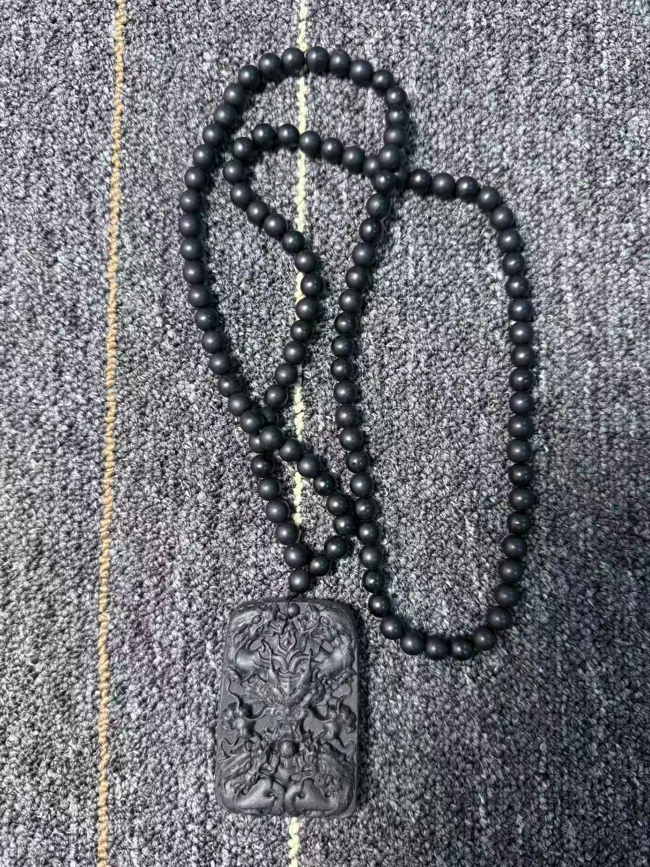 【 炎轩文趣斋】黑色带绿正龙牌吊坠yp（不带礼盒）