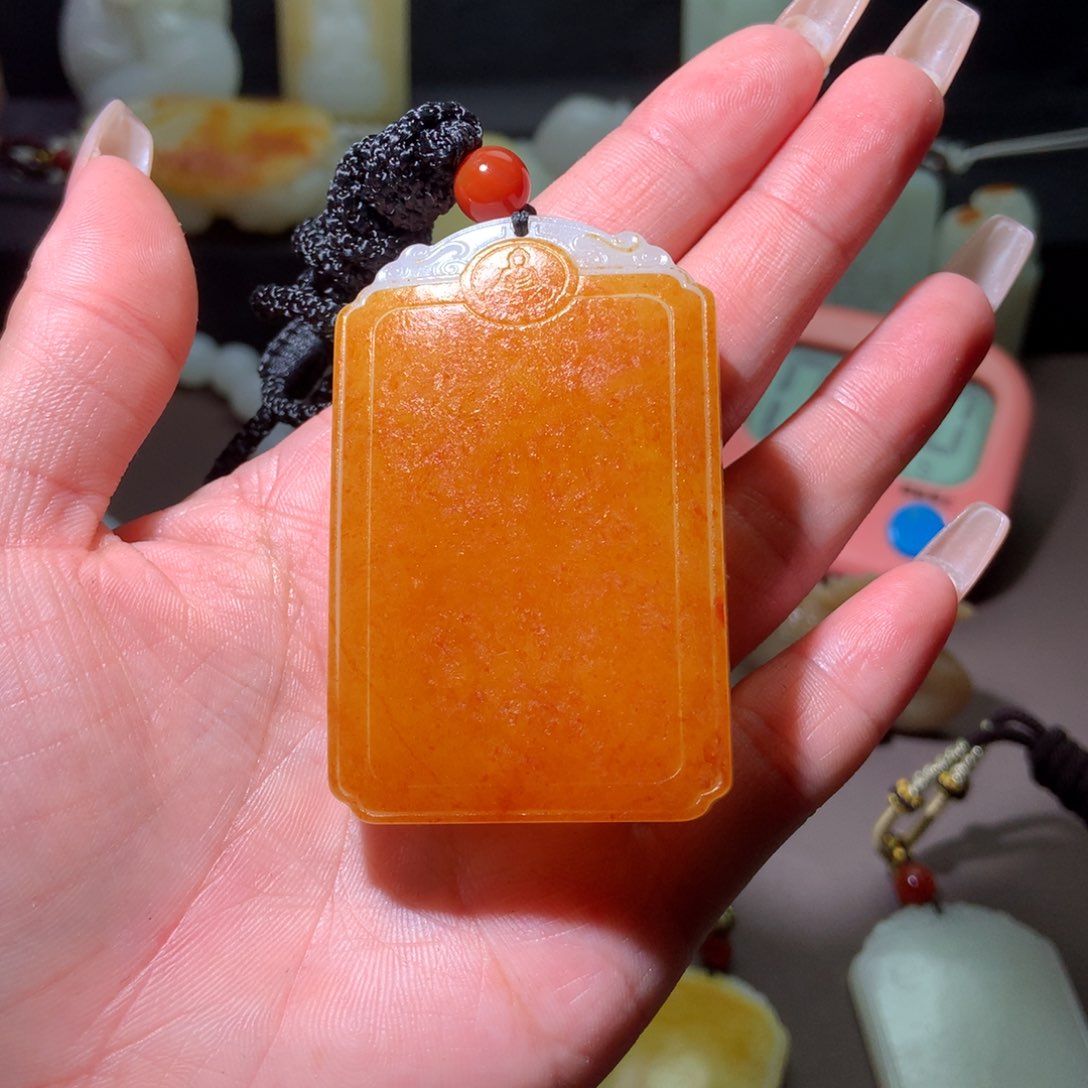 和田玉未镶嵌颈饰奋***荷