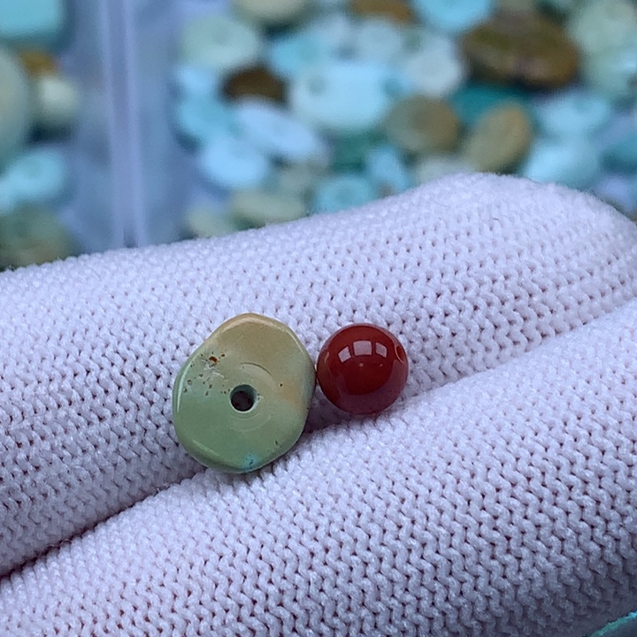 南红玛瑙未镶嵌珠宝奇石