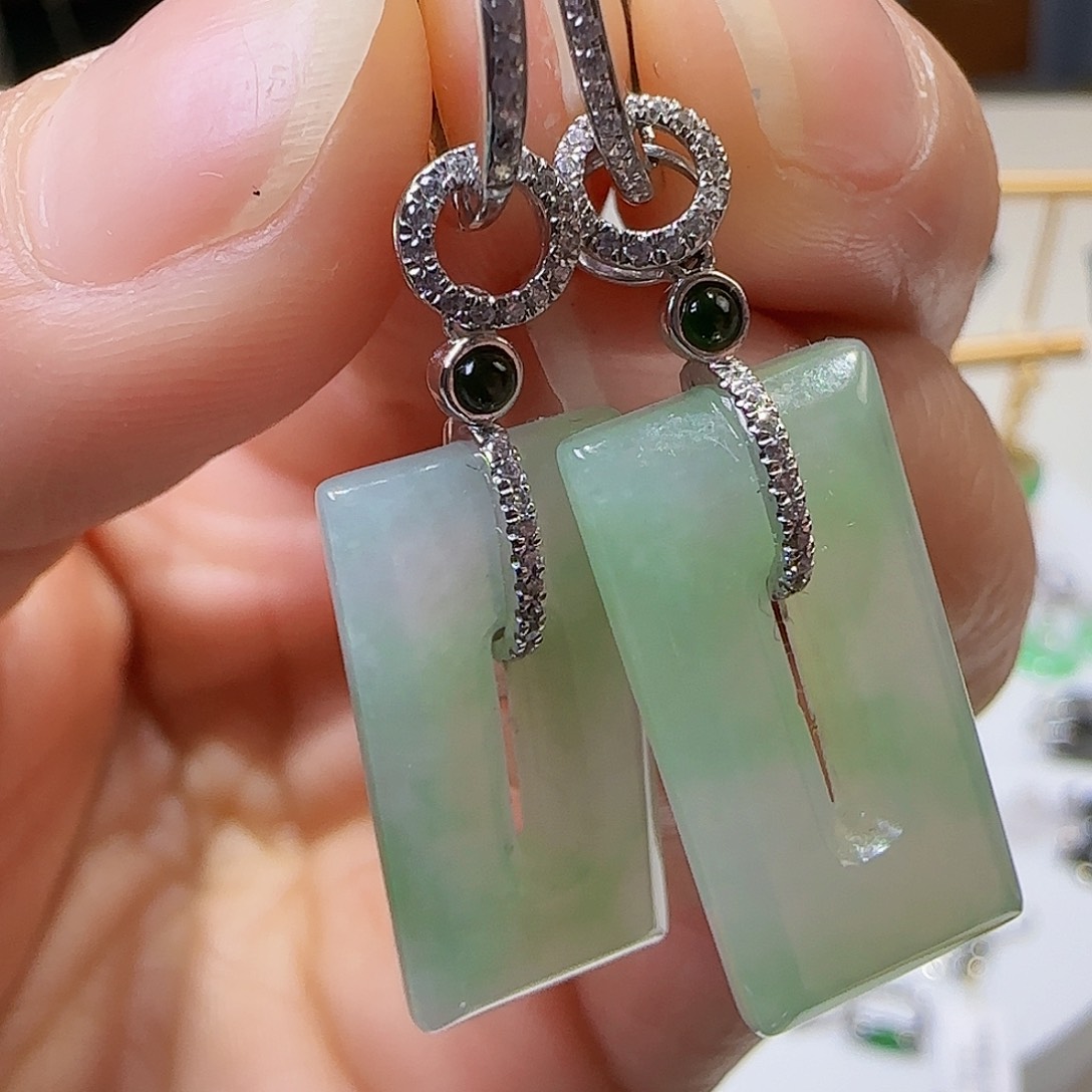 翡翠耳饰18K金镶嵌天然缅甸a货翡翠