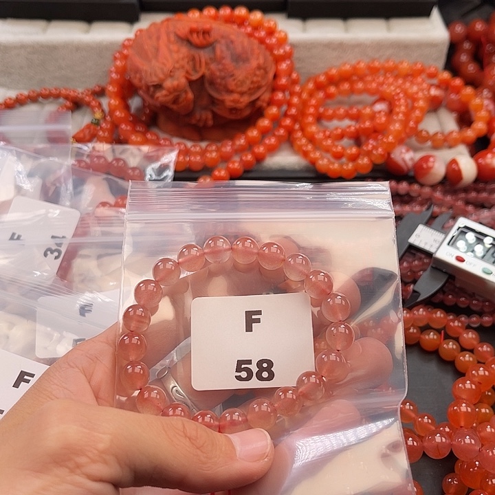 南红玛瑙未镶嵌多样性发货默认微瑕称重9mm