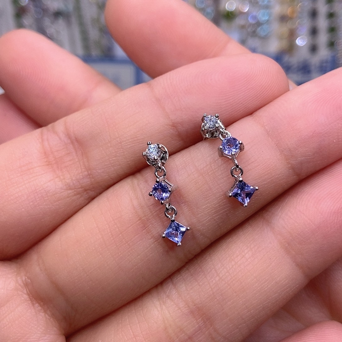 银S925镶嵌耳饰坦桑石