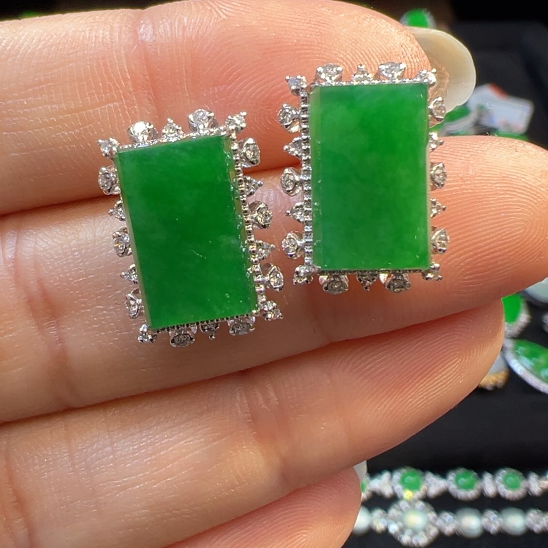 翡翠耳饰18K金镶嵌收货48小时鉴赏期